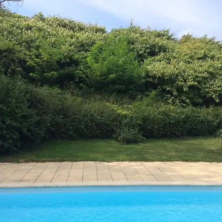 Maison De Famille Piscine Jacuzzi 10 P Nyaraló *